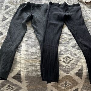 Gap Black and Gray Ribbed Leggings